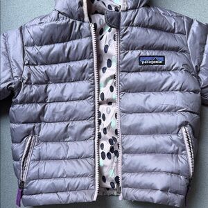 Patagonia Kids down sweater jacket reversible print - two coats in one!!!